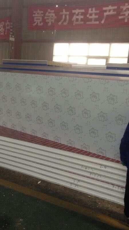 洛陽(yáng)彩鋼夾芯復合板